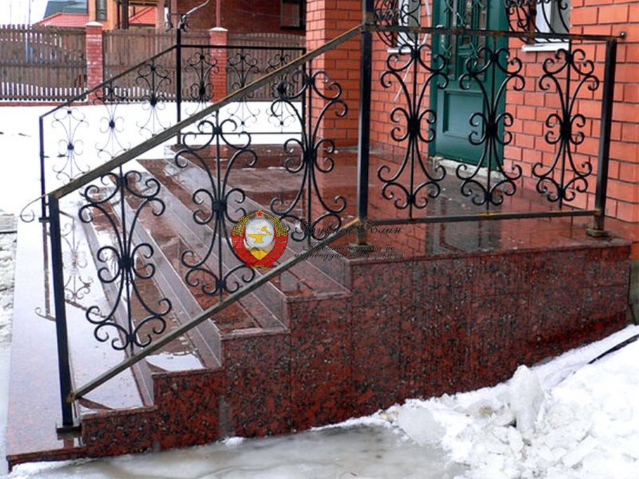 Ограждение крыльца