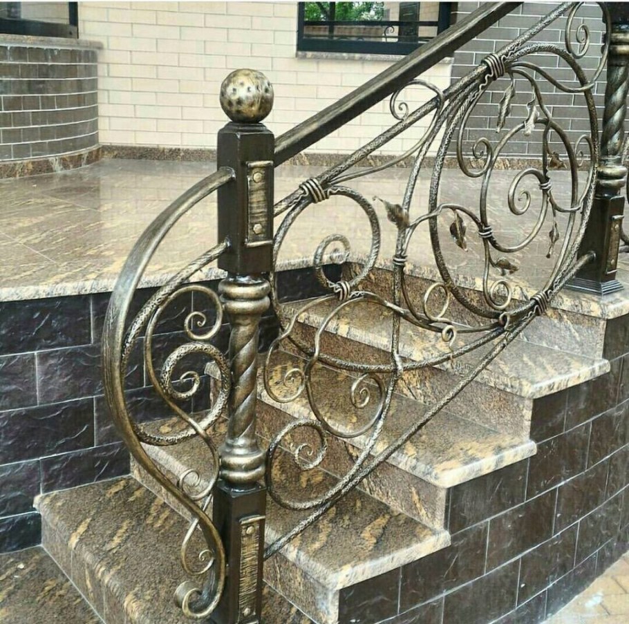 Красивые металлические перила