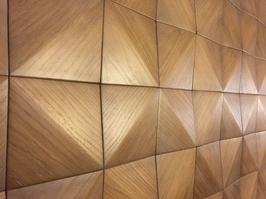 Деревянные панели квадратные