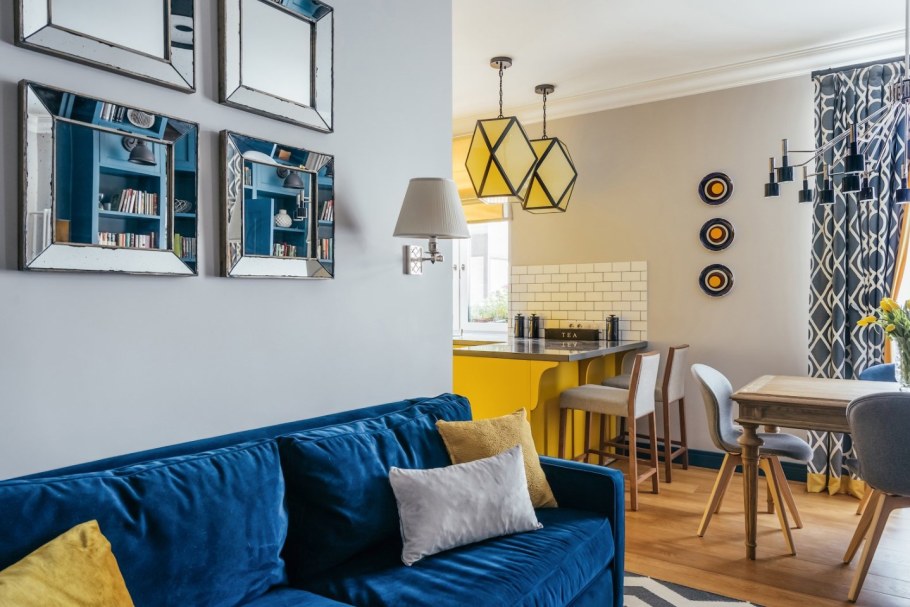 Яркий интерьер