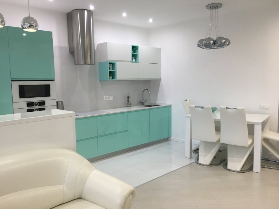 Кухня мятного цвета