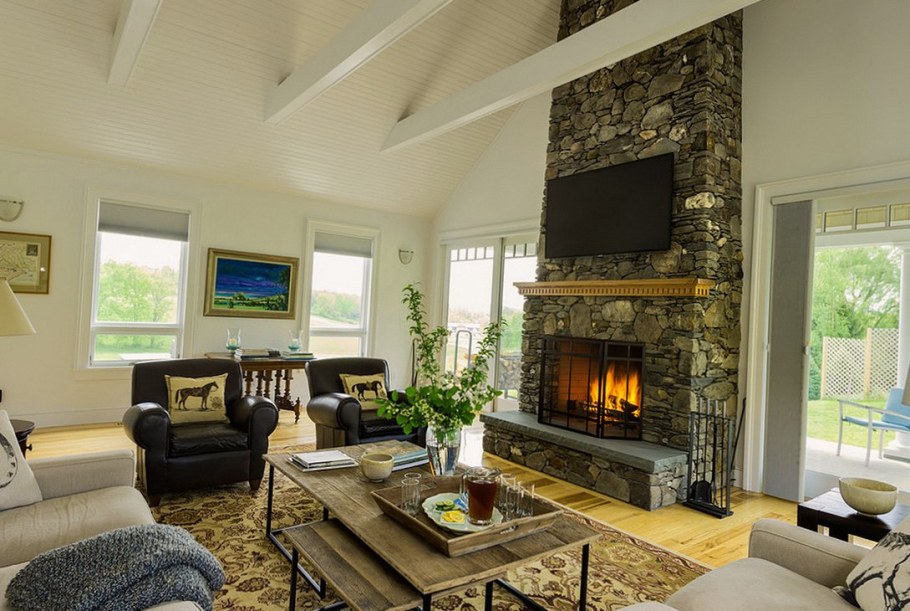 Камины в интерьере гостиной