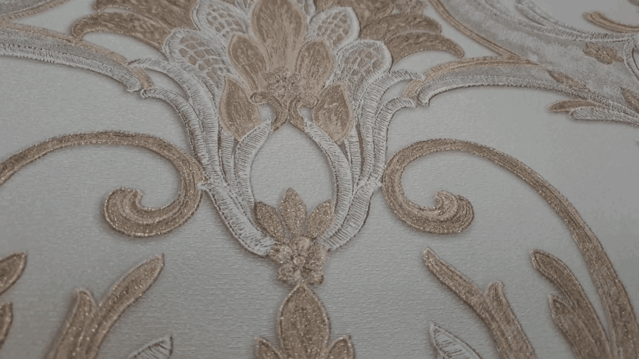 Valentin Yudashkin 829