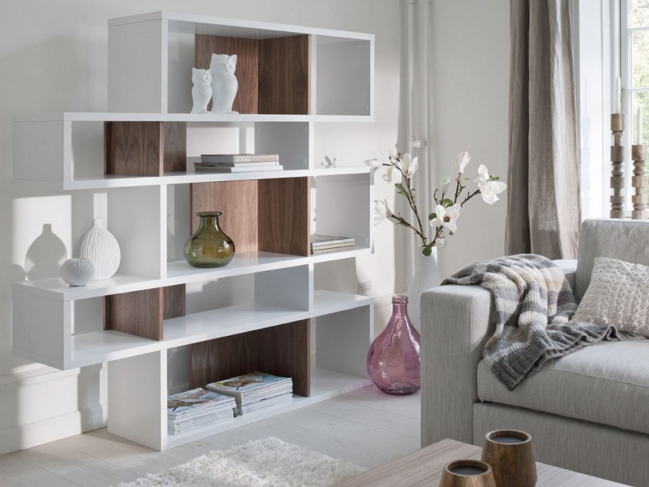 Стильный стеллаж