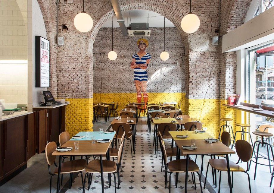 Интерьер кафе в итальянском стиле