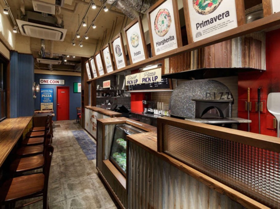 Барная стойка в пиццерии