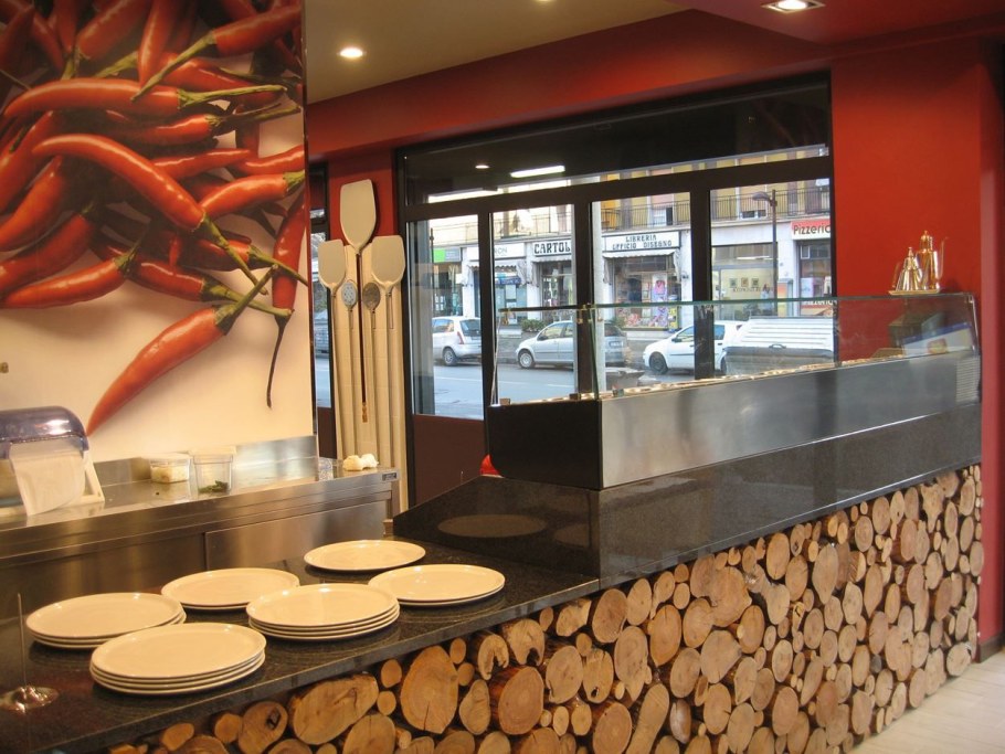 Барная стойка в пиццерии