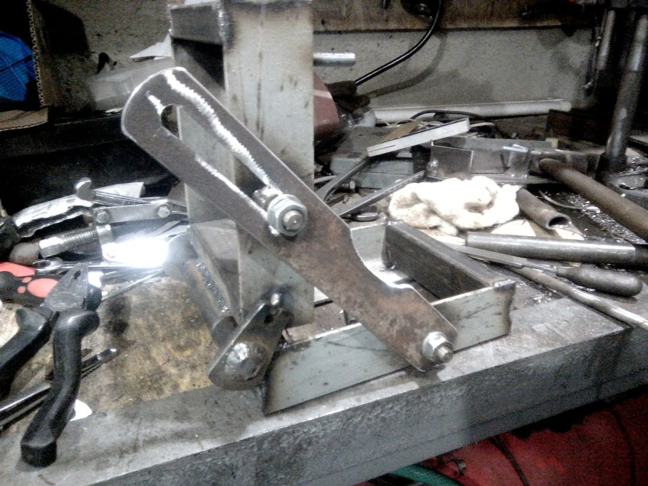 Самодельный инструмент для автосервиса