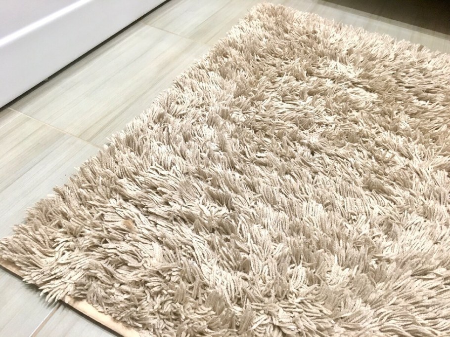 Коврик для ванной с ворсом