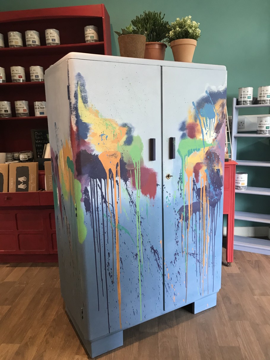 Раскрашенные шкафчики