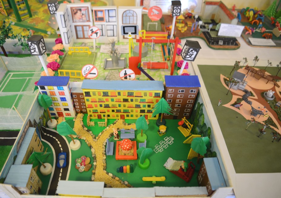 Макет детского садика