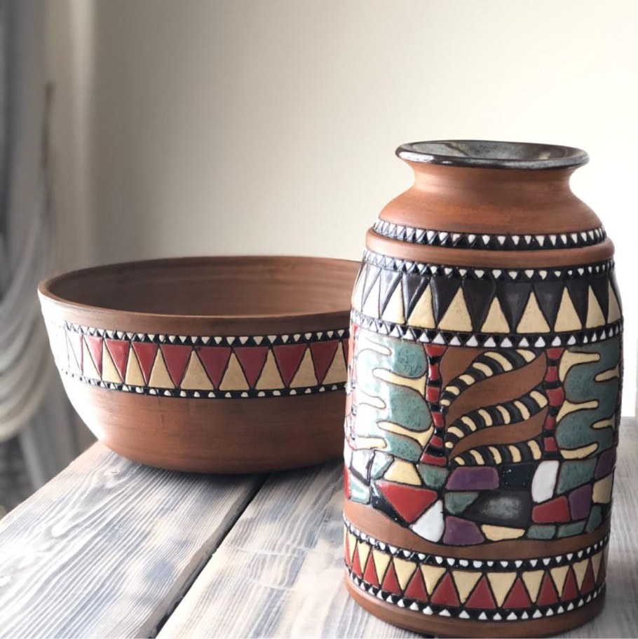 Вазы в африканском стиле
