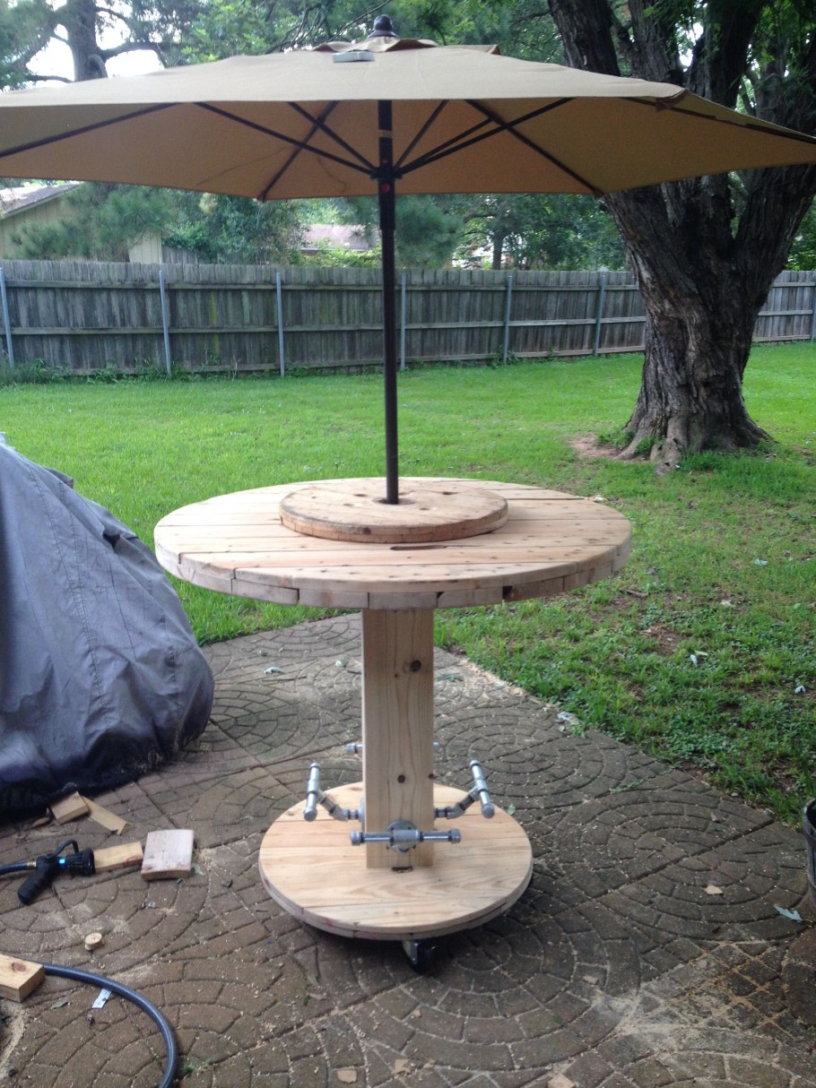 Беседка из катушки для кабеля