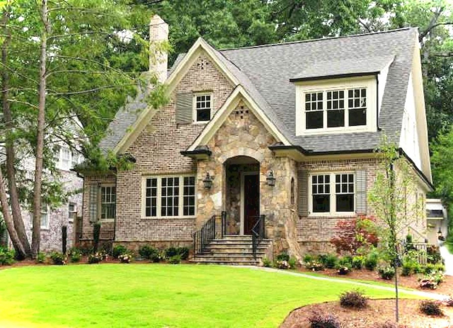 Каменный дом Тюдор