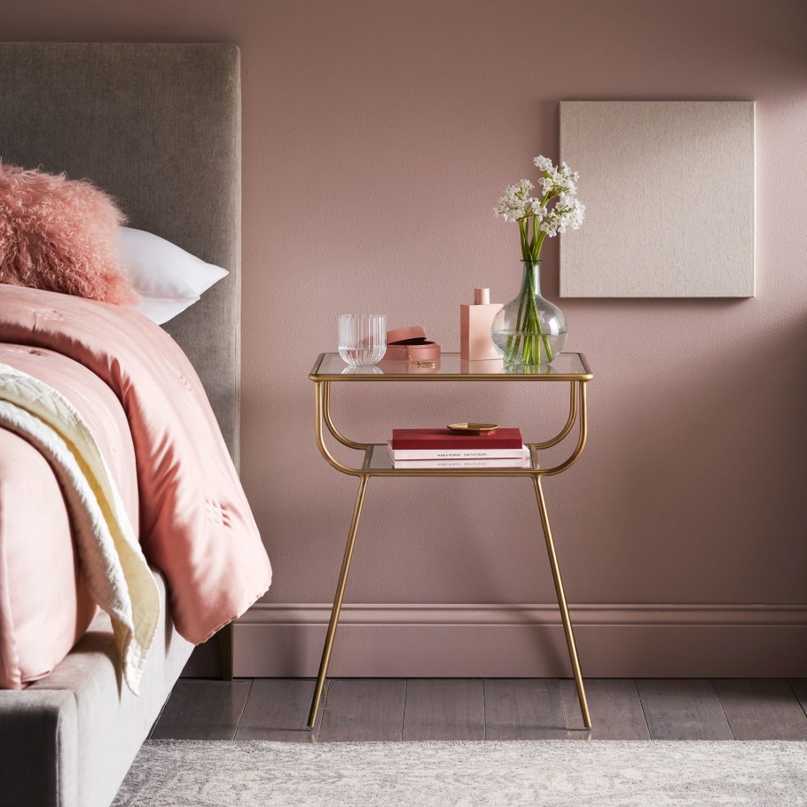 Пыльный розовый цвет в интерьере