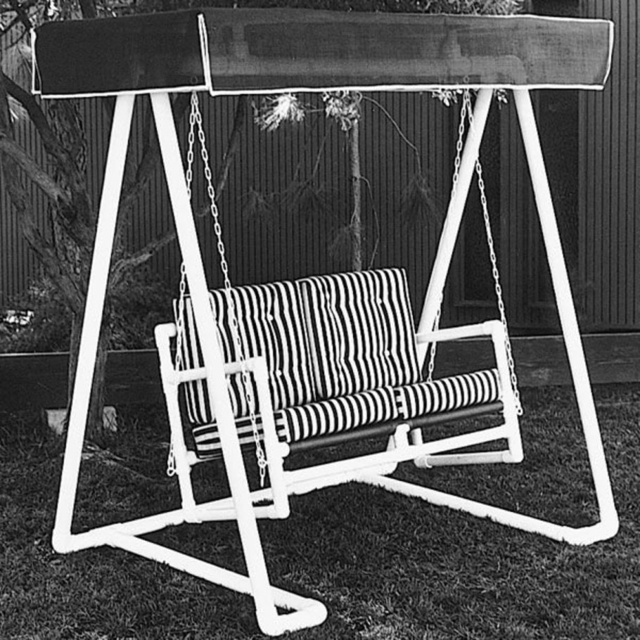 Садовые качели из ПВХ труб