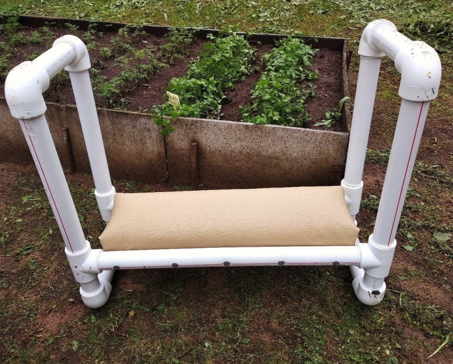 Скамья из полипропиленовых труб