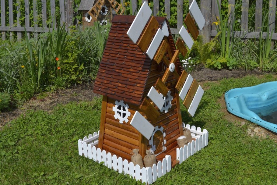 Декоративные мельницы из дерева
