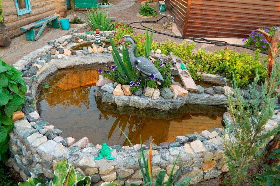 Украшение дачного пруда