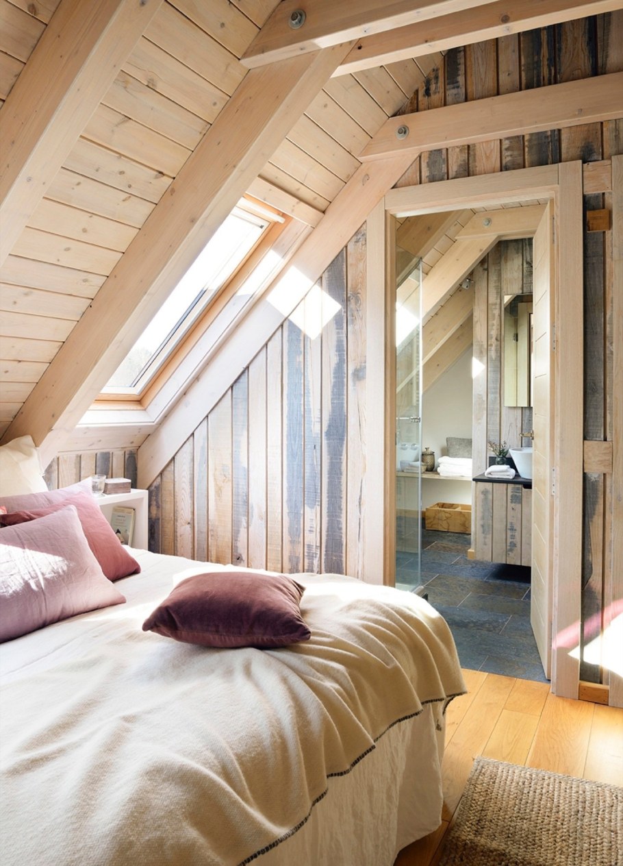 Деревянная мансарда интерьер