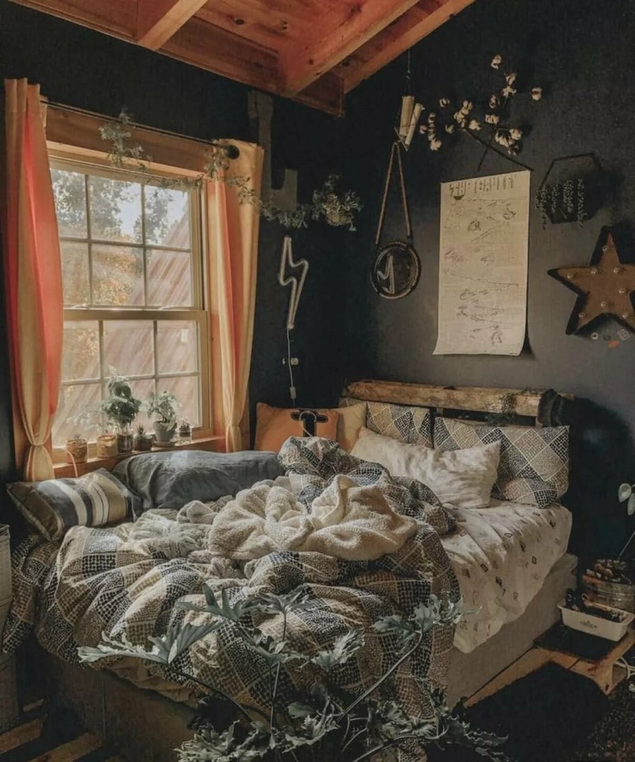 Комната в старинном стиле