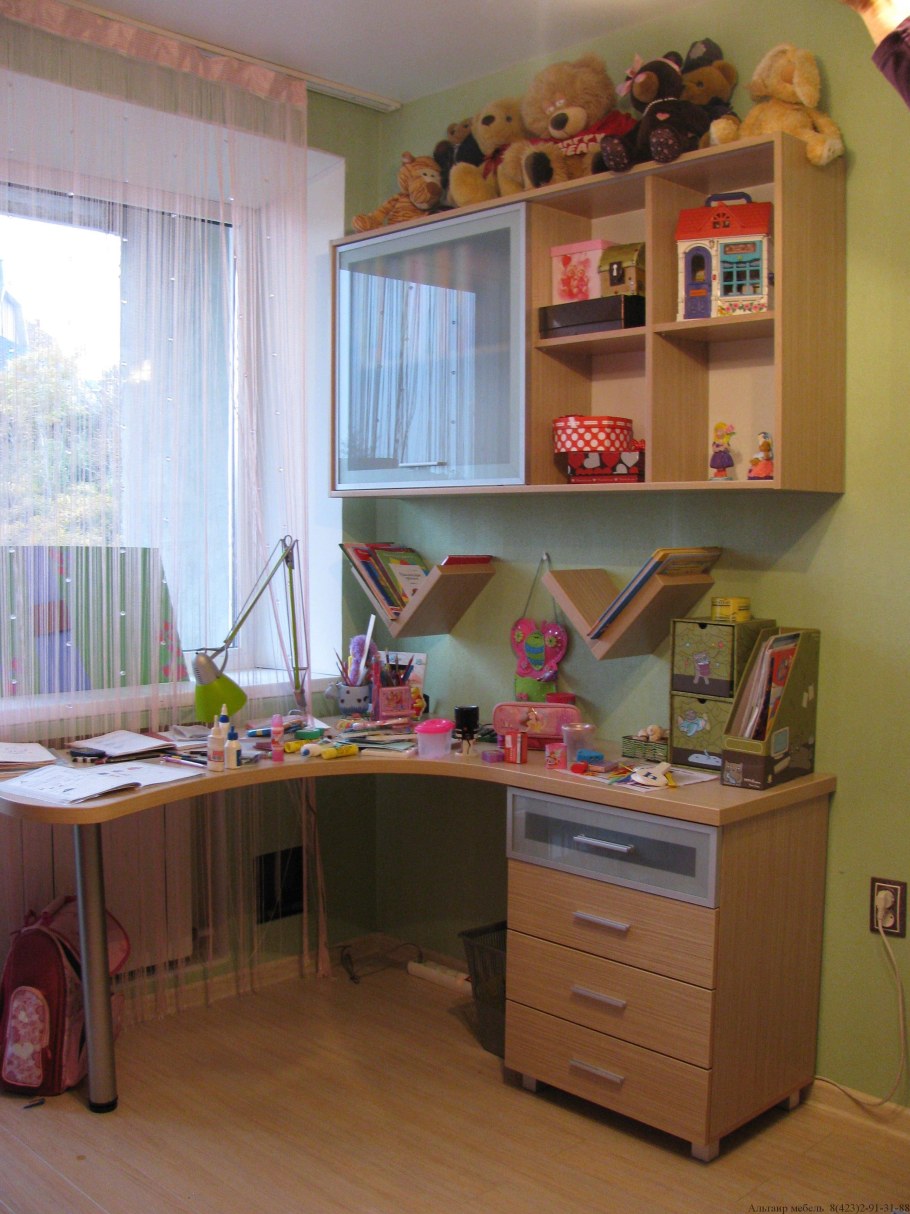 Уголок школьника