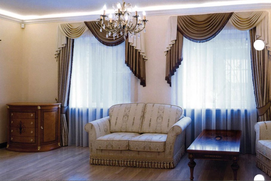 Ламбрекены для зала