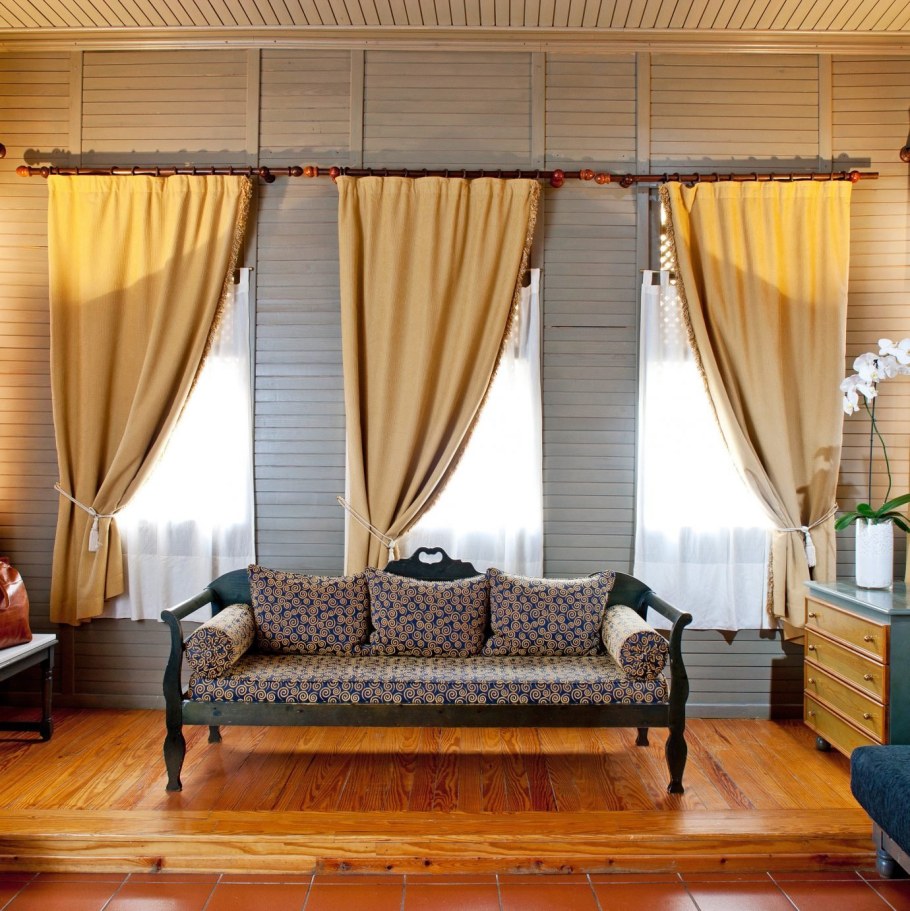 Шторы на узкие окна в гостиной