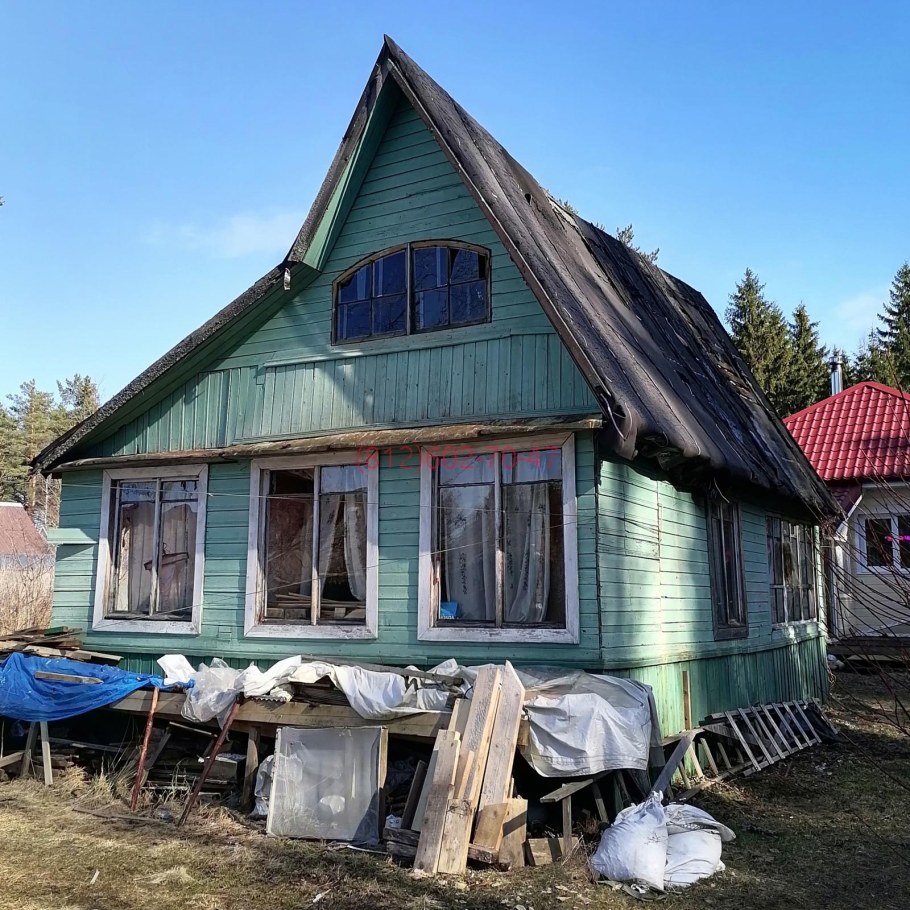 Отреставрированный старый дачный дом