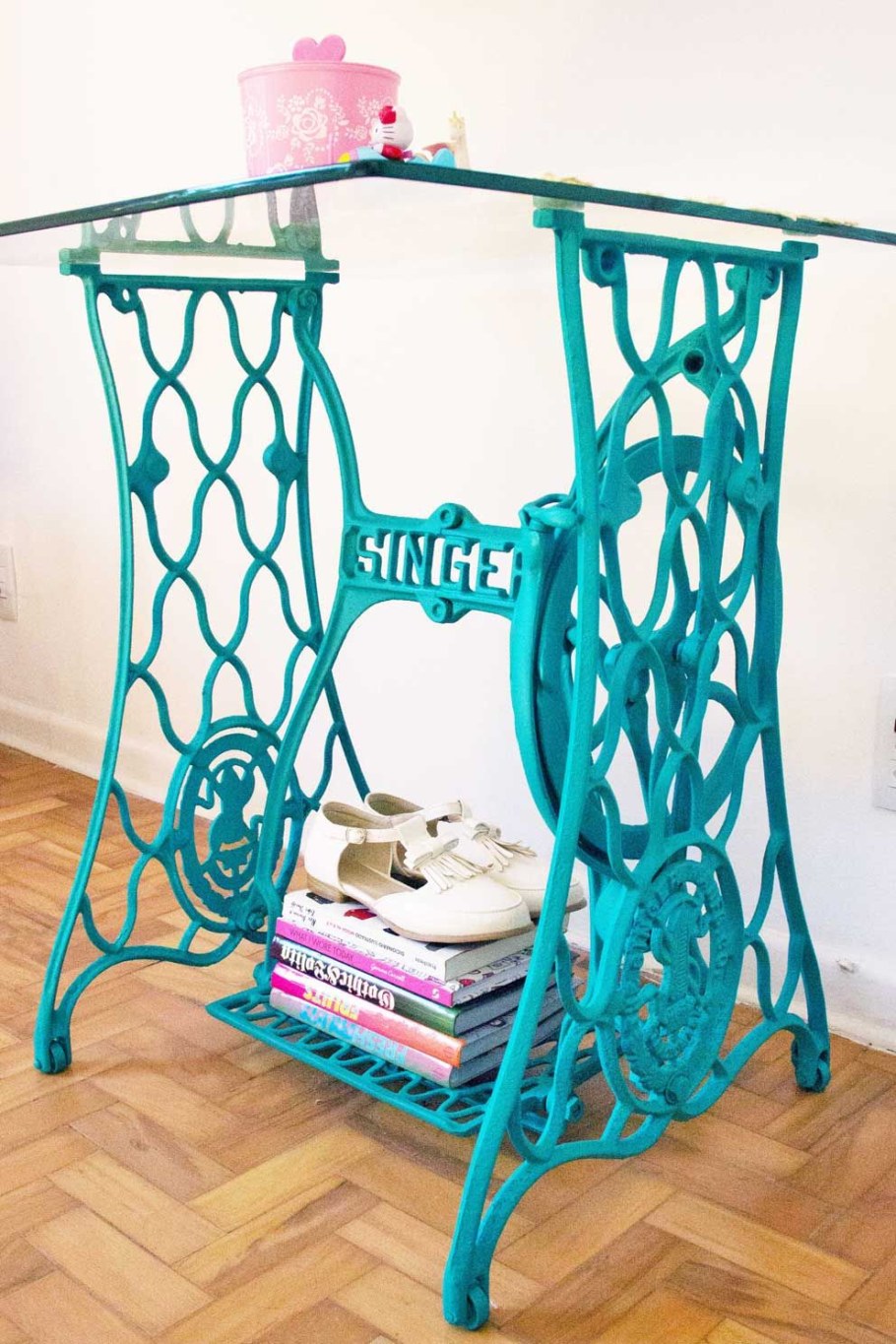 Станина Зингер столик