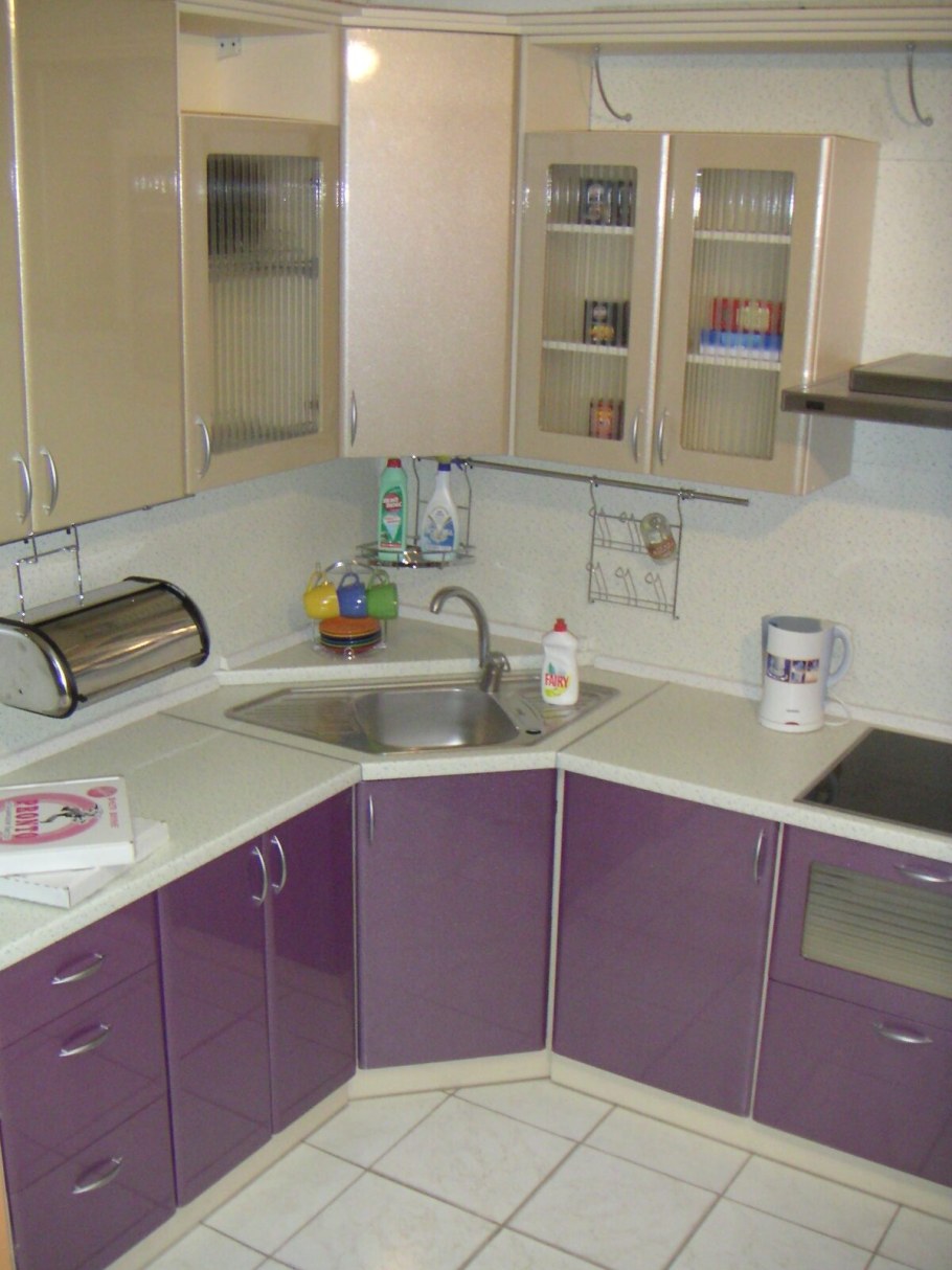 Кухня угловая для маленькой