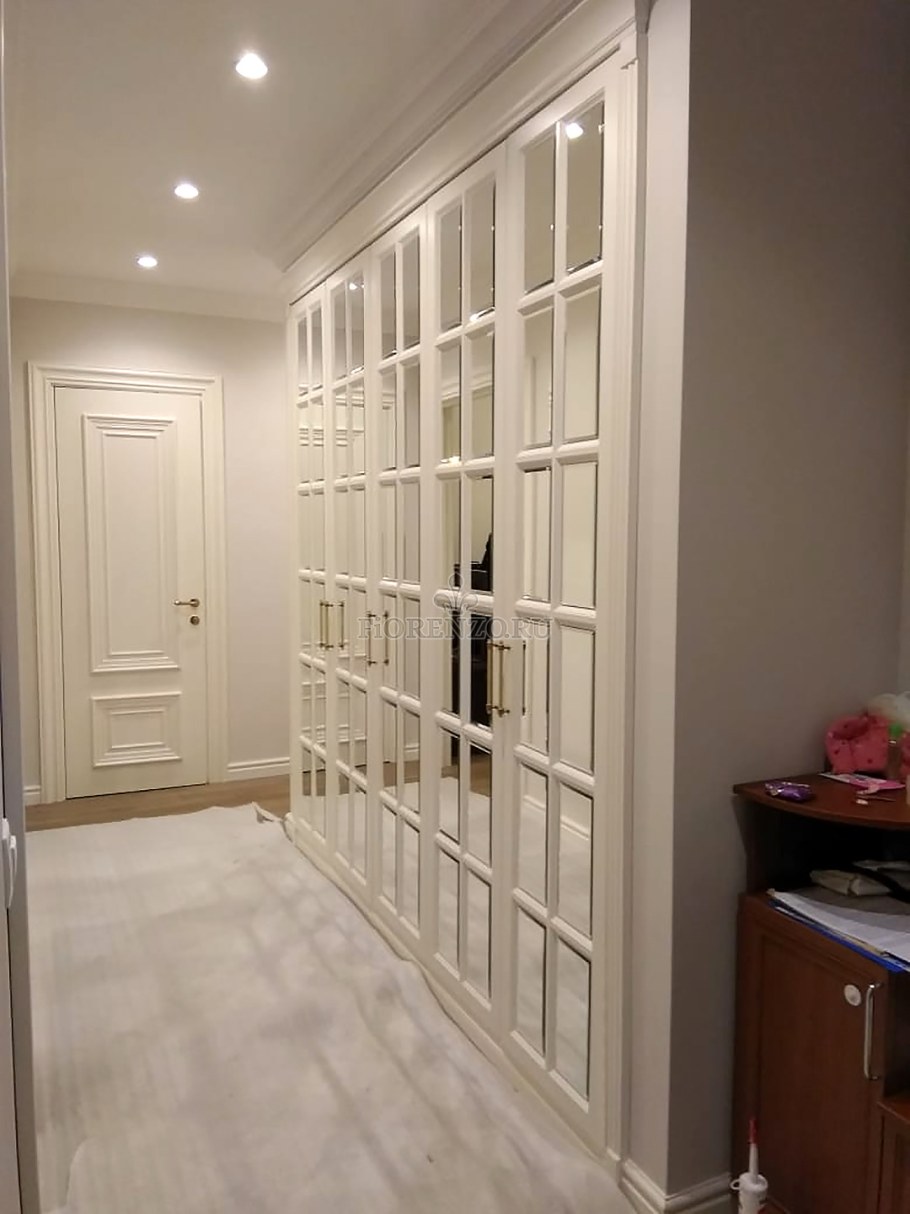Шкаф купе в стиле Неоклассика