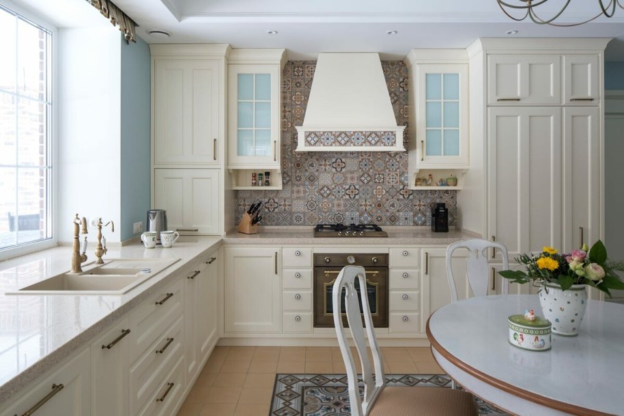 Кухни в стиле Прованс в частном доме