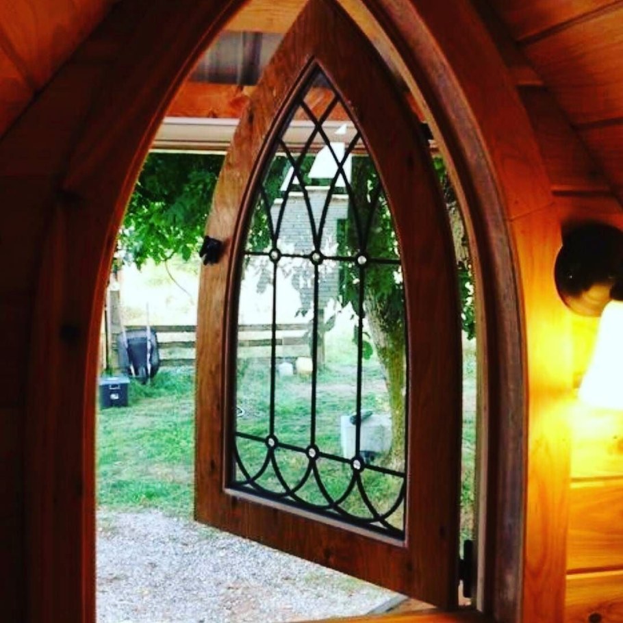 Нестандартные окна в доме