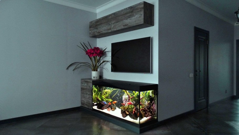 Подставка под телевизор с аквариумом