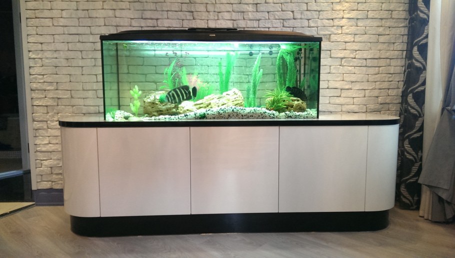 Современные тумбы под аквариум