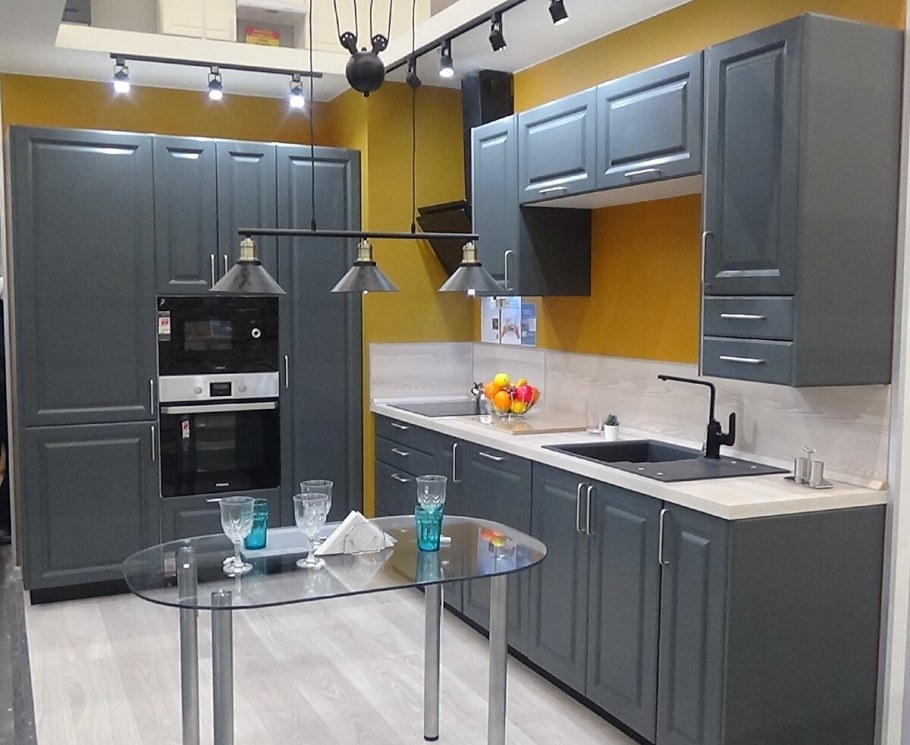 Кухня Томари Леруа Мерлен голубая