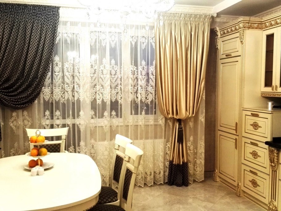 Тюли и шторы для зала