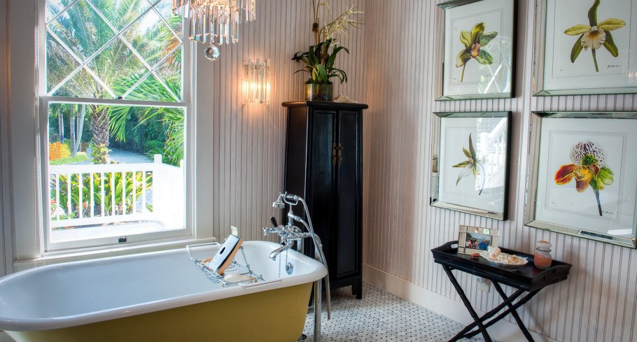 Картины для ванной комнаты