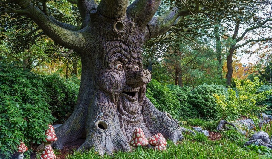 Сказочное дерево