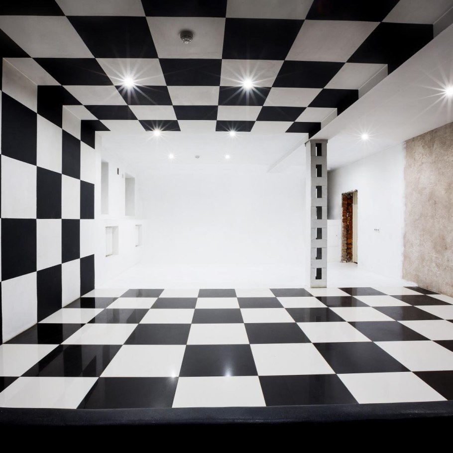 Пол черно белый шахматный