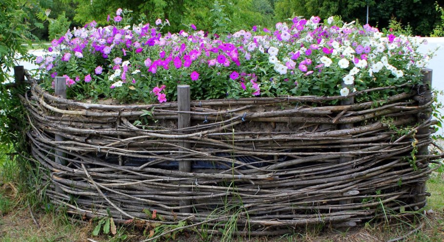 Палисадник плетень