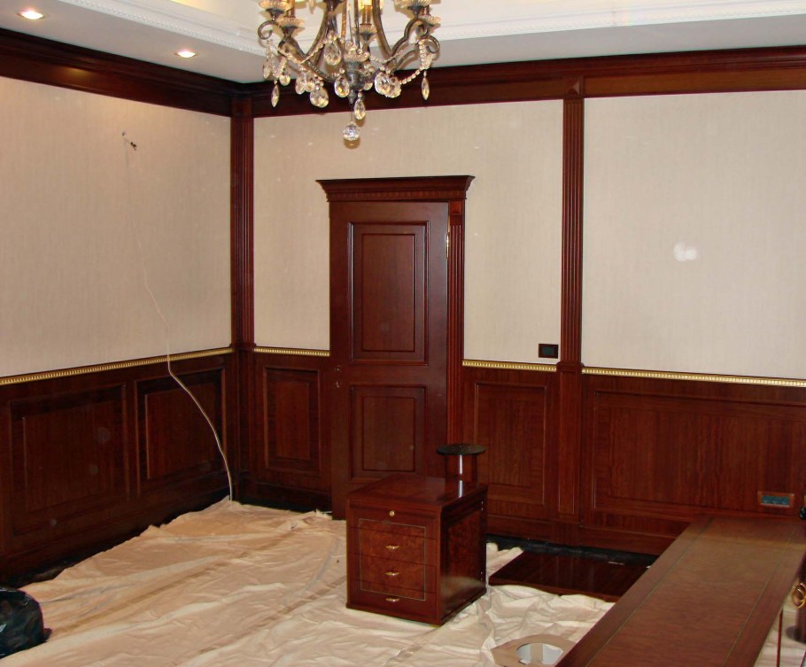 Отделка стен в кабинете