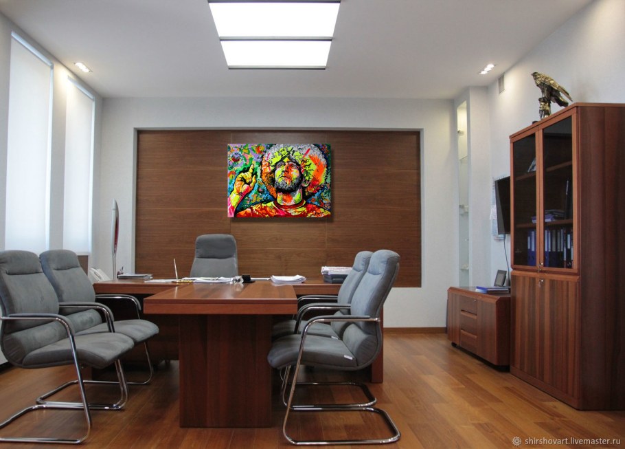 Стены в кабинете руководителя