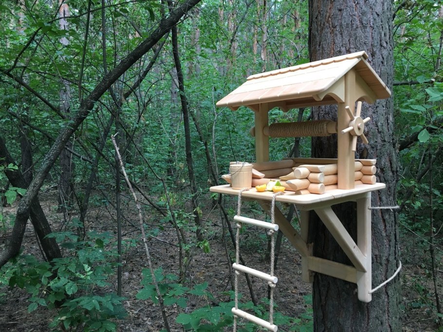 Домик кормушка для белки