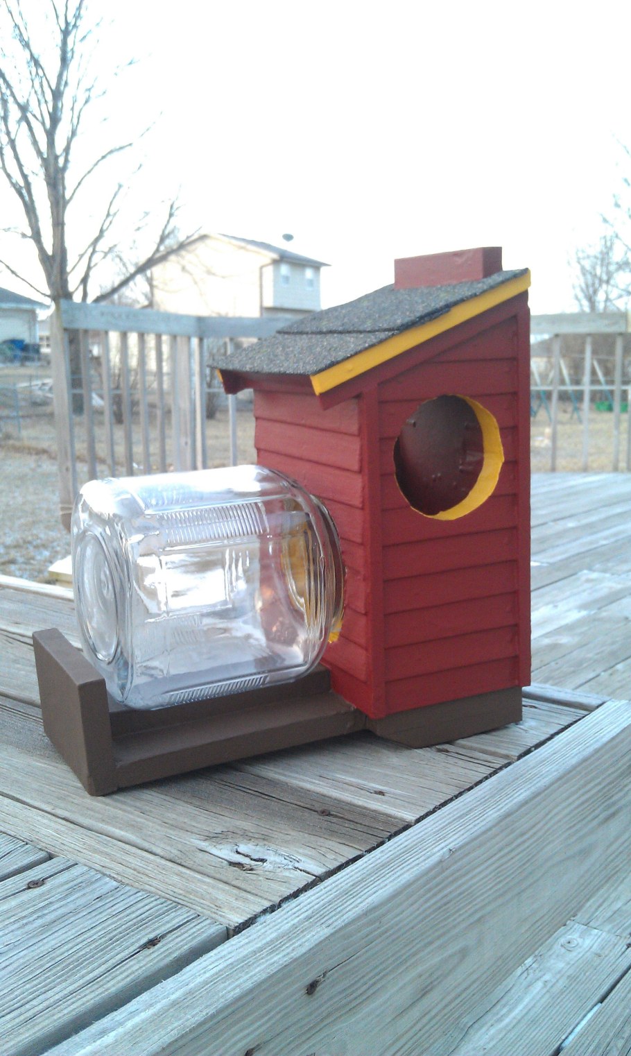 Домик кормушка