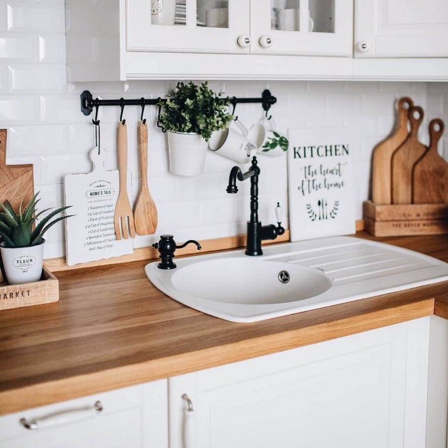 Раковина под деревянную столешницу на кухне