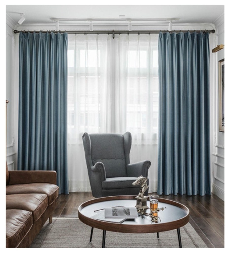 Голубые шторы в интерьере
