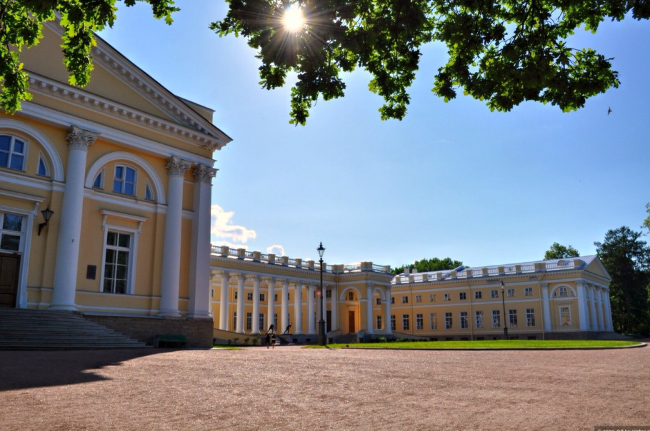 Александровский дворец Джакомо Кваренги