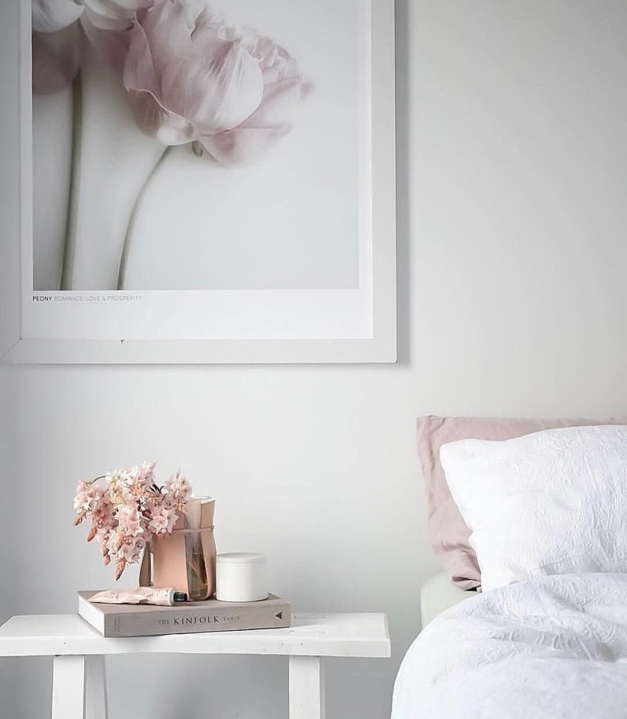 Спальня в пастельных тонах